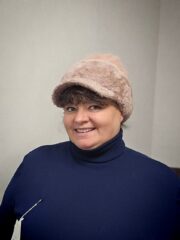 шапка з козирком альпака